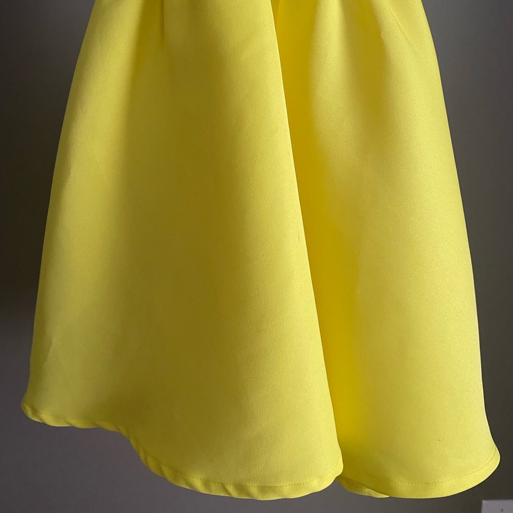 Lulu’s Backless Dress - Picture 3 of 7